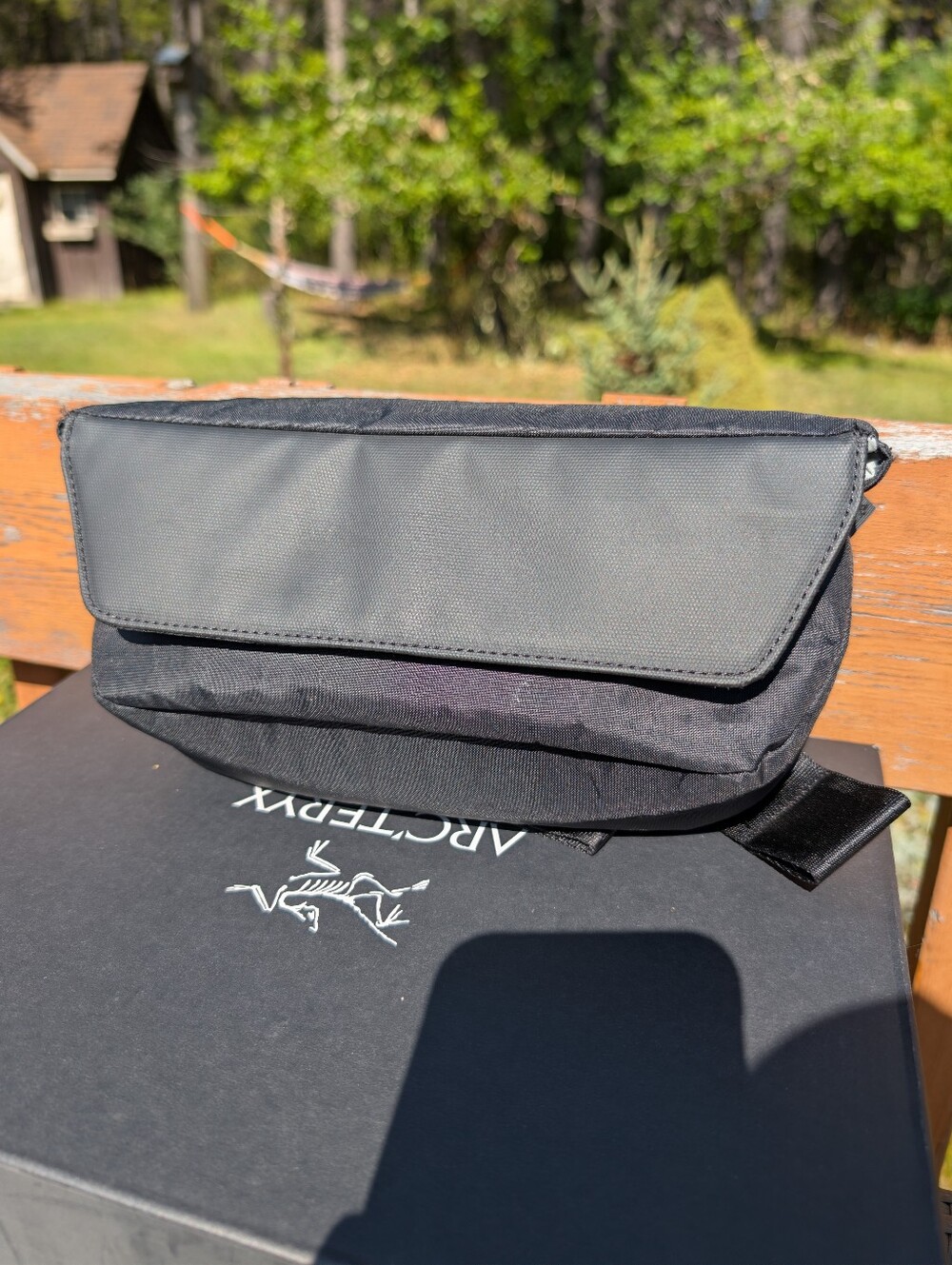 Modern Dayfarer Active Sling